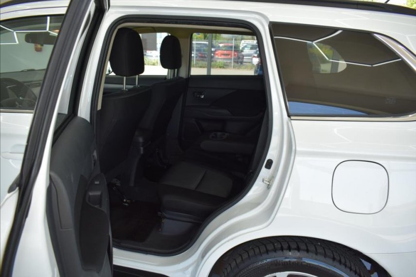 Mitsubishi Outlander galerie