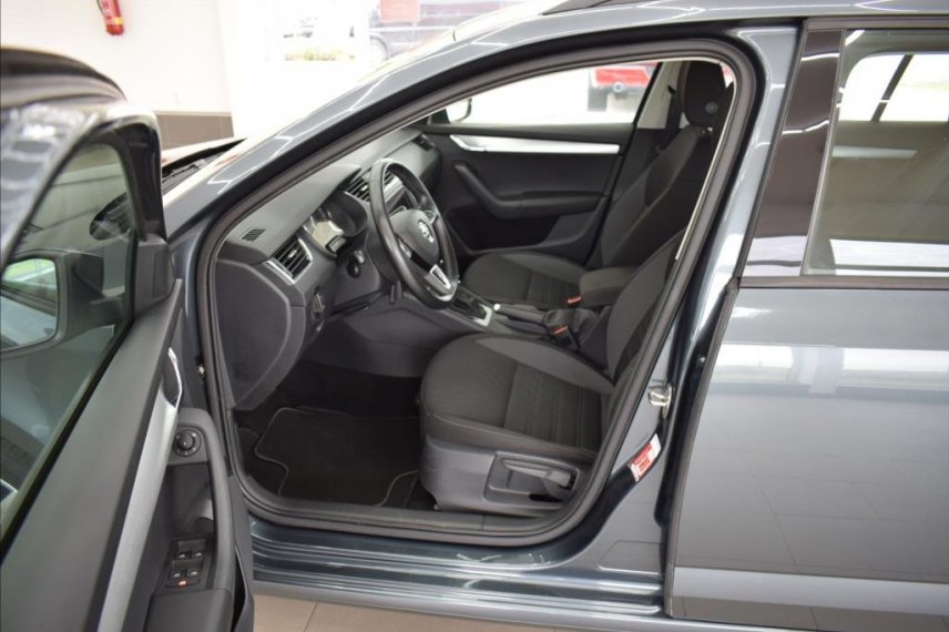 Škoda Octavia galerie