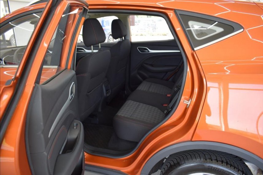 MG ZS galerie