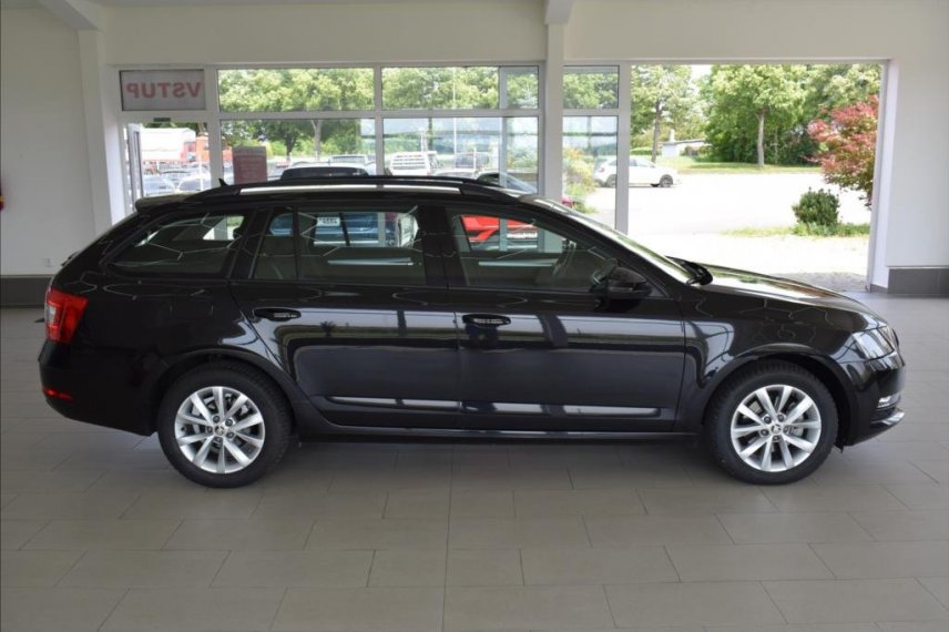 Škoda Octavia galerie