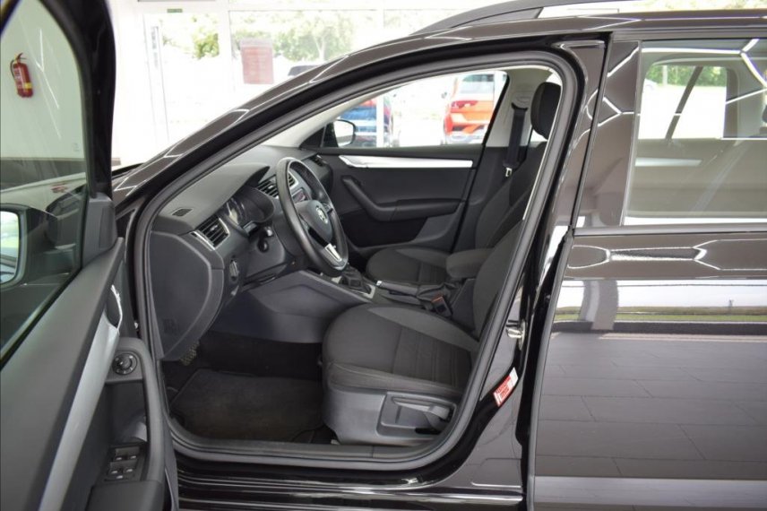 Škoda Octavia galerie