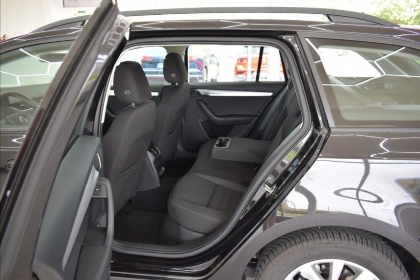 Škoda Octavia galerie