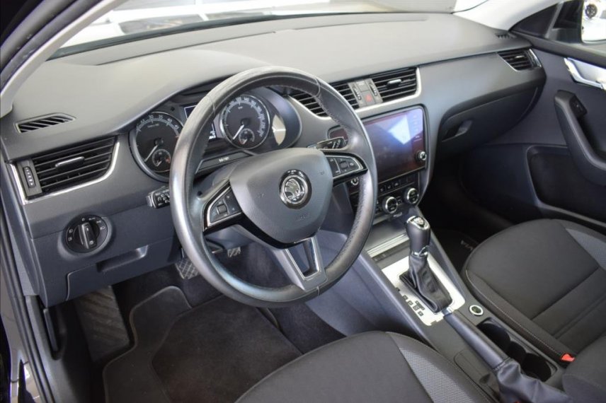 Škoda Octavia galerie