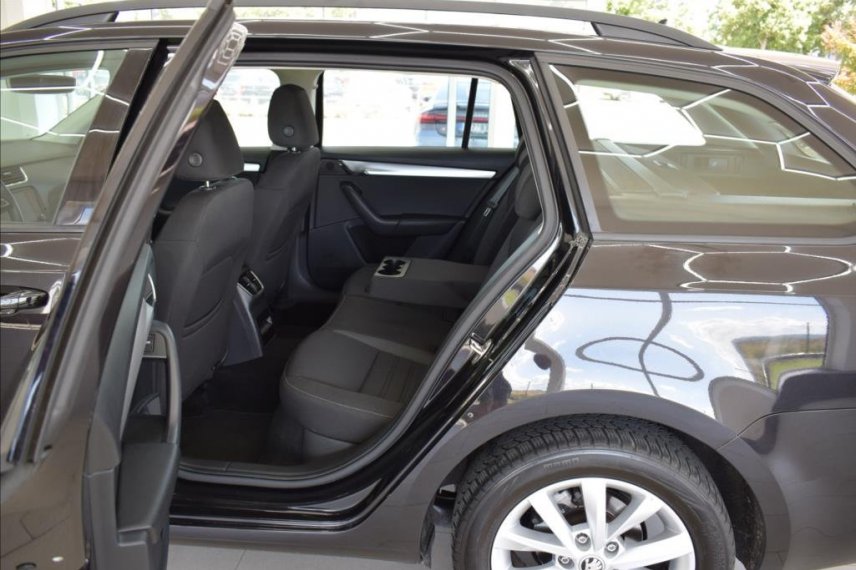 Škoda Octavia galerie