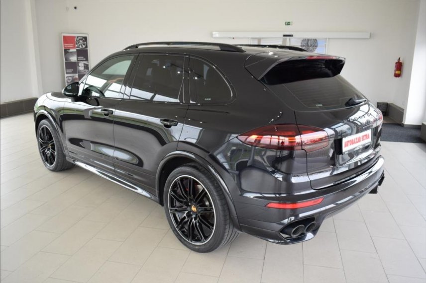 Porsche Cayenne galerie