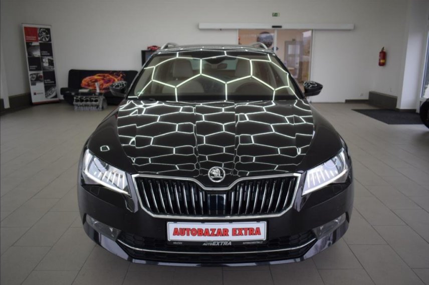 Škoda Superb galerie
