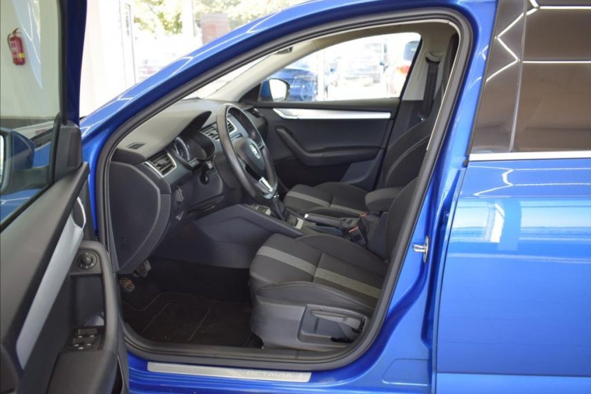 Škoda Octavia galerie
