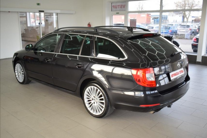 Škoda Superb galerie