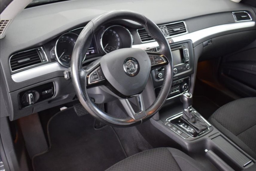 Škoda Superb galerie